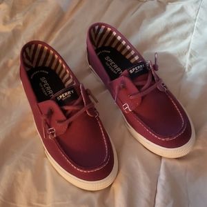 Girls size 3 purple sperrys